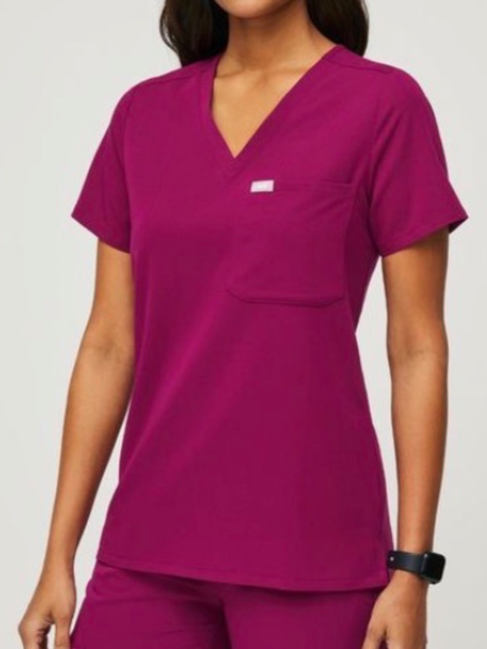 💐NWT💐 FIGS Catarina One-Pocket Scrub Top - Dark Magenta